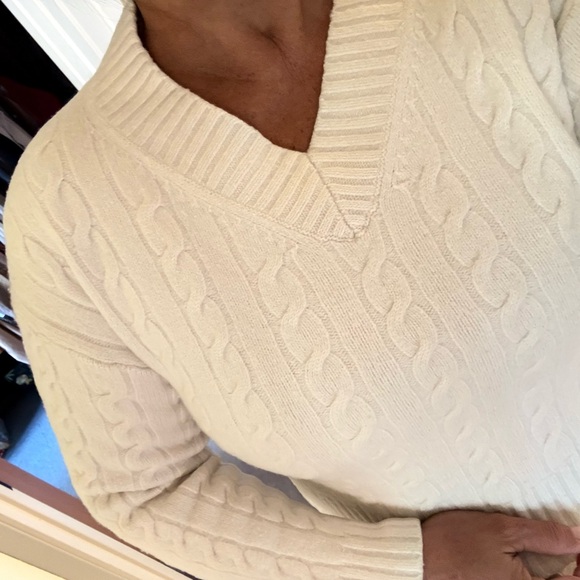 Sunday Best Moss Sweater EUC M - Picture 8 of 8